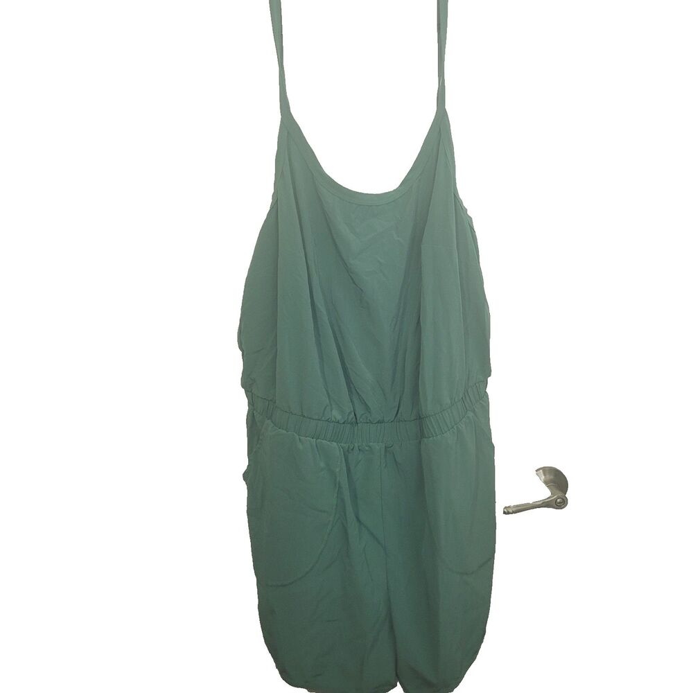 Torrid Active size 1 romper 1X open lined support pockets elastic waistband